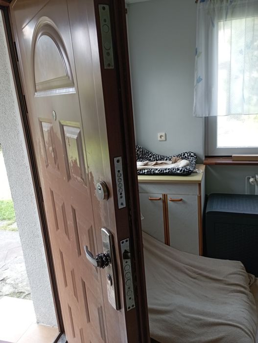 Drzwi zewnętrzne prawe 90