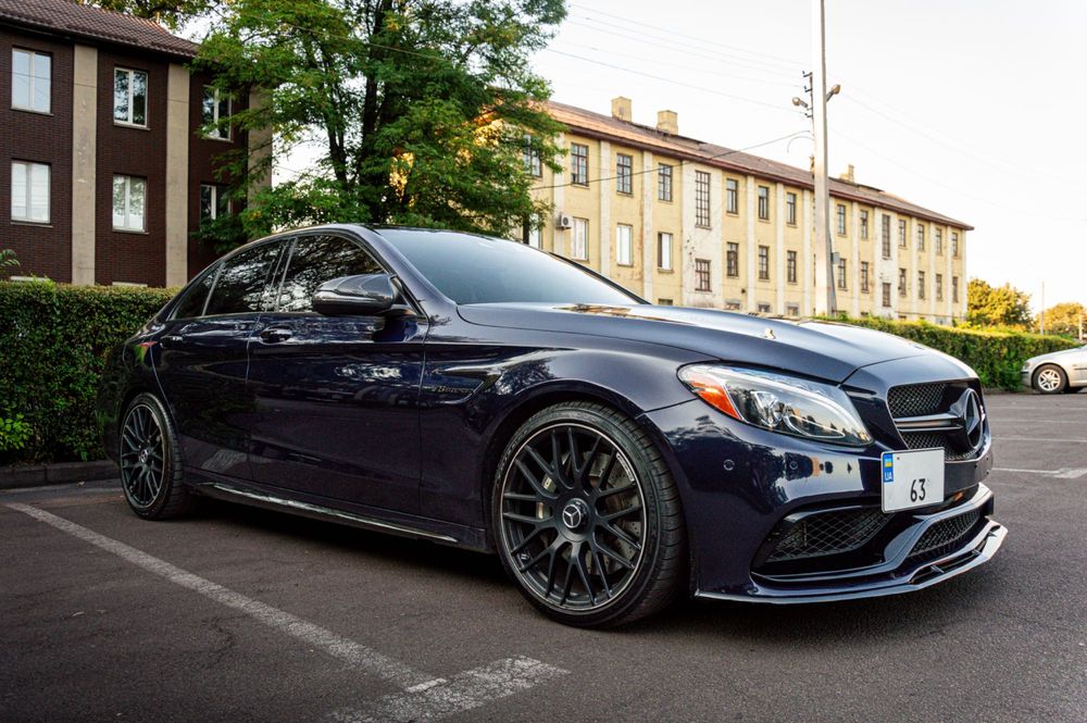 Губа на передний бампер Mercedes W205 C63 накладка сплитер обвес С63 Ц63 АМГ юбка бампера