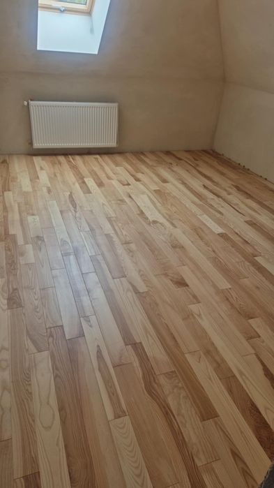 Deska  podłogowa  , jesion dąb, lita