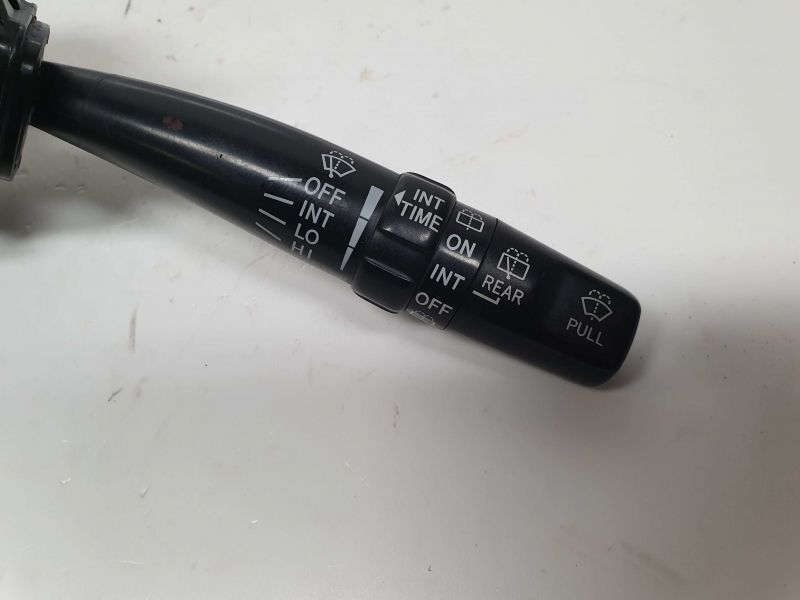 Conjunto / manetes de luzes e limpa vidros TOYOTA Corolla Sedan (_E11_