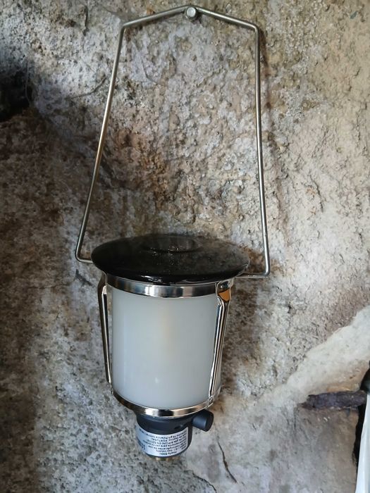 Grelha e lanterna para garrafas de gás camping