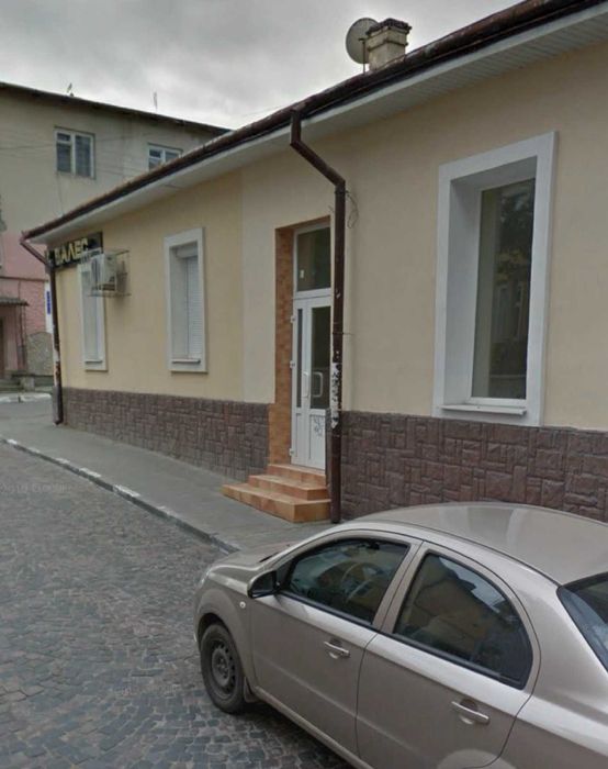 Оренда фасадного комерційного приміщення, Центр, м. Дрогобич!