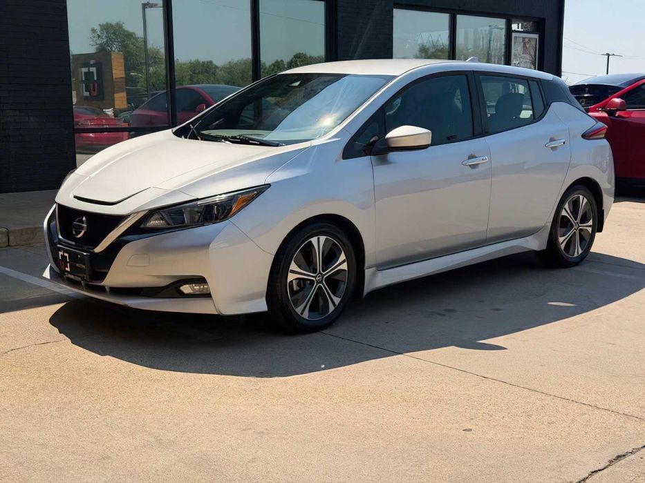 Nissan Leaf      2022