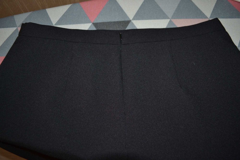 Ошатна міні-спідниця турецького бренду KOTON 44 розмір