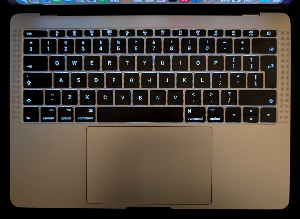 Laptop MacBook Pro 13 2017 A1708/13.3/i5/8/SSD128/macOS Sequoia 15.7.1