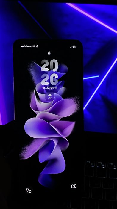 Продам Samsung z flip 3
