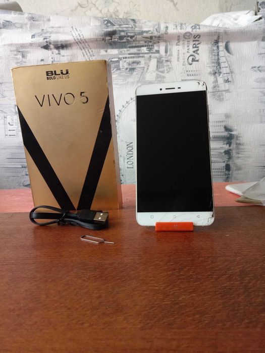 Шустрый смартфон Blu Vivo 5 - 4G, 3/32 Gb, 8 ядер, USB Type-C- РАБОЧИЙ