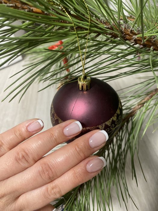 Манікюр, апаратний педикюр з покриттям гель-лак