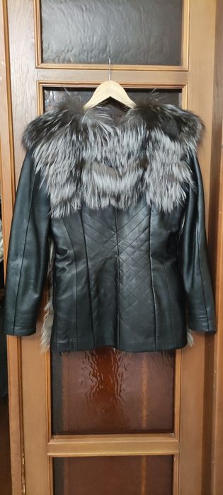 Куртка - жилетка чернобурка