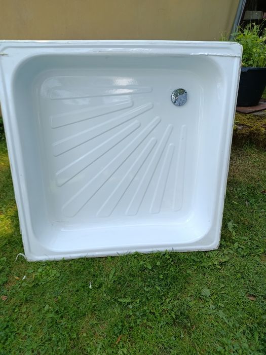 Brodzik z syfonem 90x90
