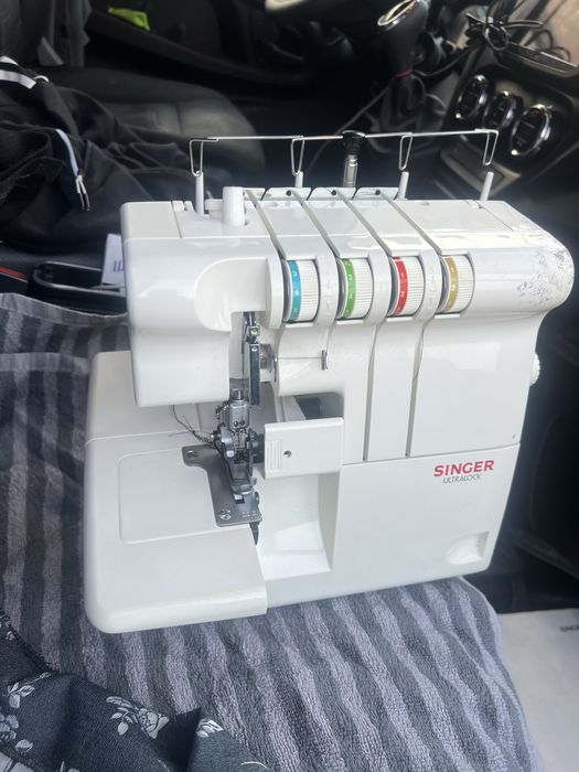 Продам  оверлок ZINGER