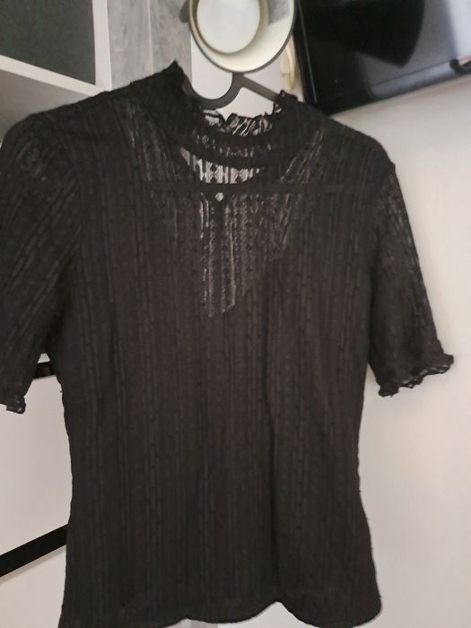 Bluzka koronkowa z poszewka