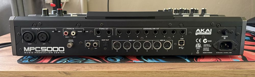 Sampler Akai MPC 5000