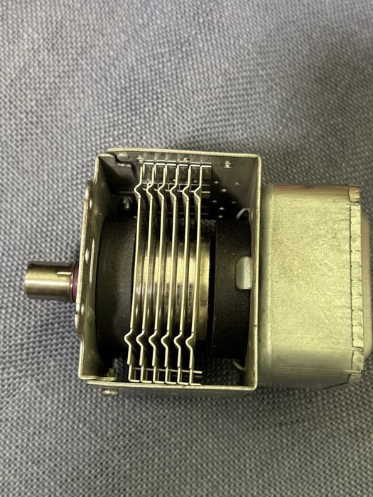 Магнетрон микроволновки Daewoo 2M218