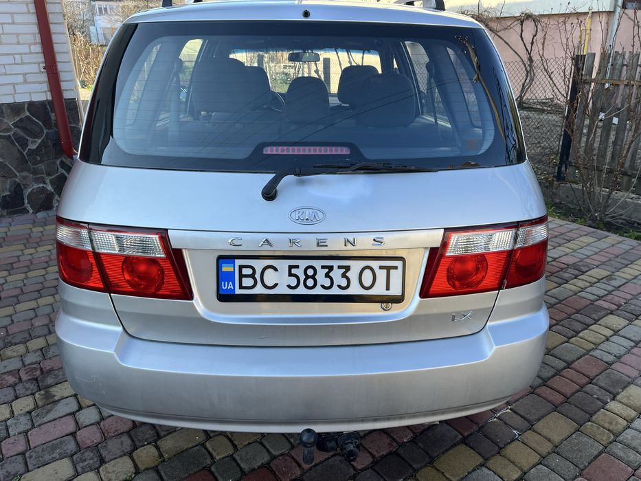 Kia Carens II 2003 року
