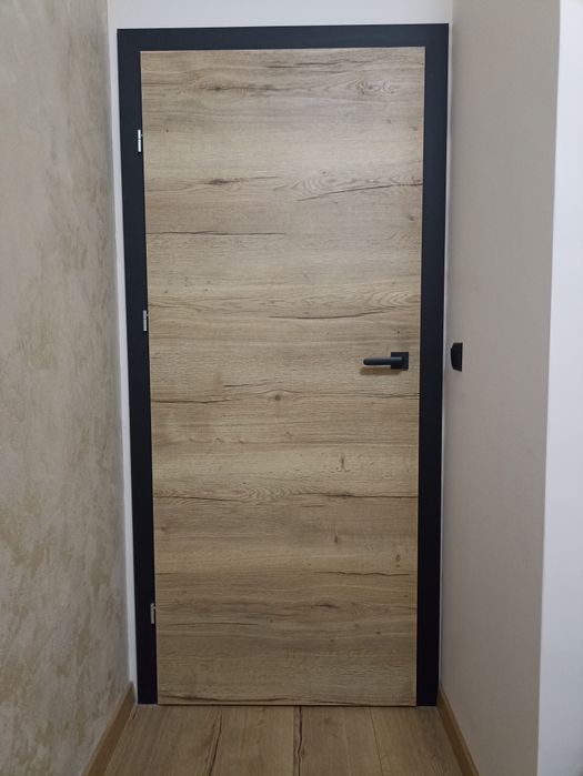 Drzwi wewnętrzne Halifax z  czarną ościeżnicą - 2szt