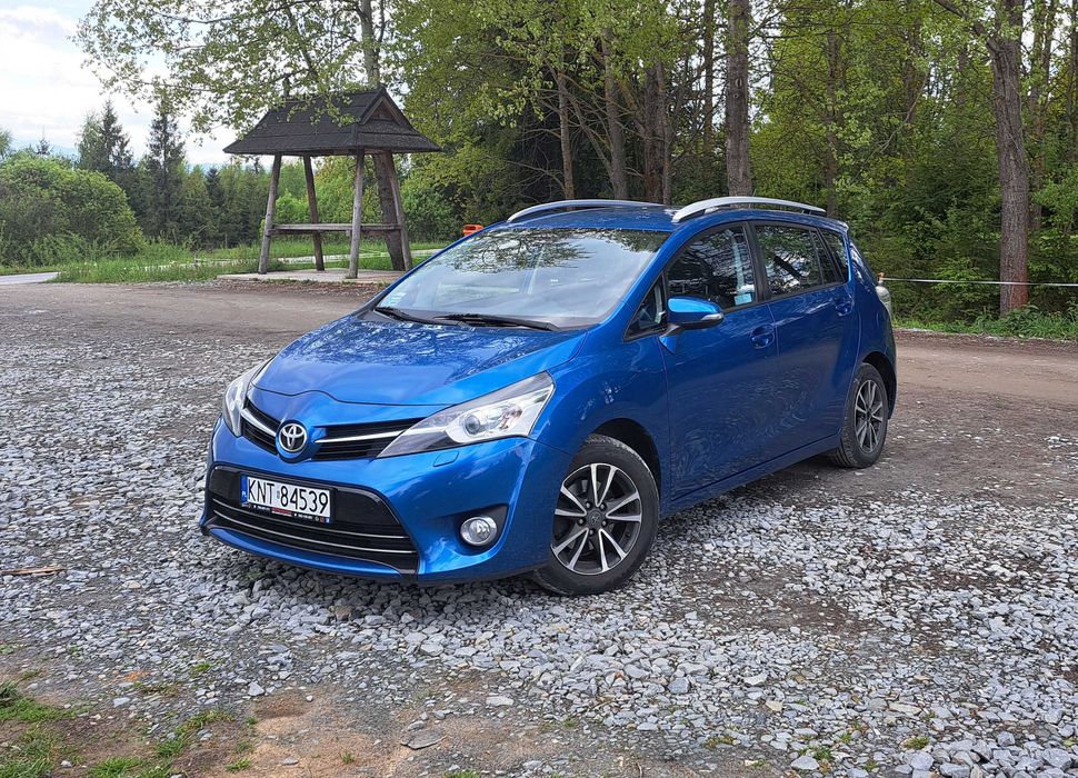 Toyota verso 1.8  benzyna + lpg, premium, 7 os.