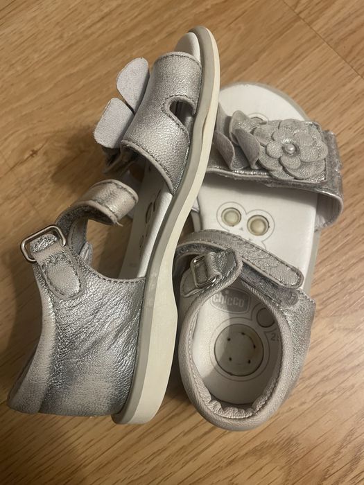 Sandálias Chicco 25