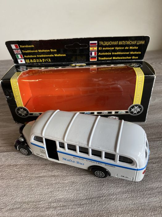 Model Valletta metalowy