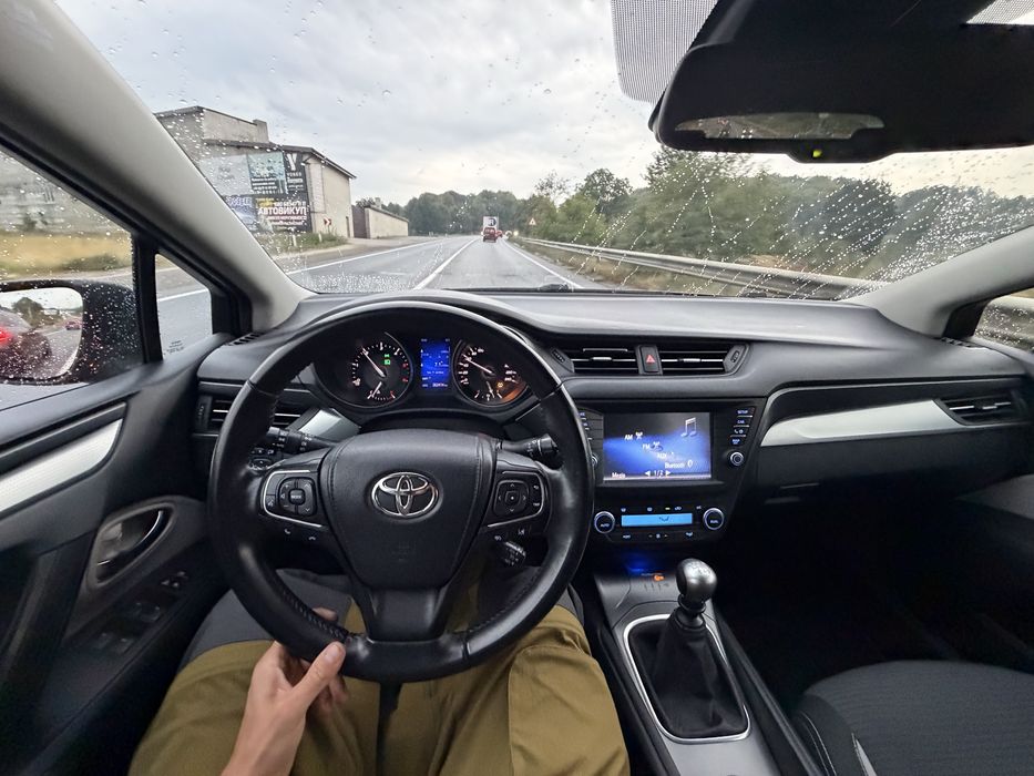 Toyota avensis 2.0d