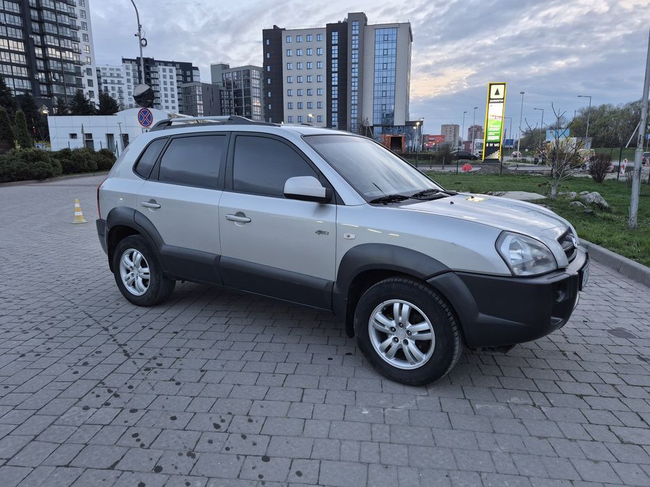 Автомобіль Hyundai Tucson