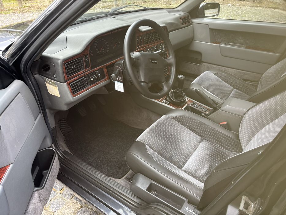 Volvo 850 GLT 2.0 20V, cinco cilindros com 219cv