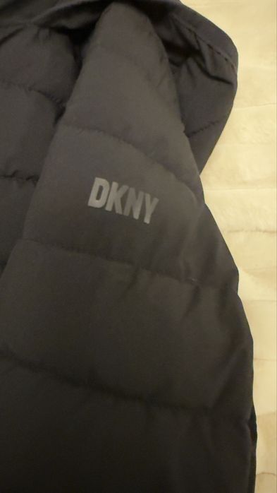Зимовий плащ DKNY