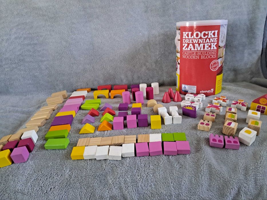 Klocki drewniane w pudełku - zamek