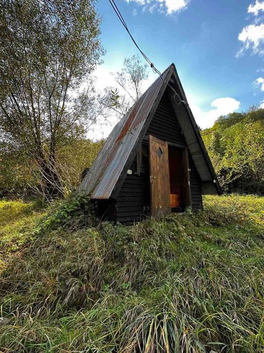 Продається сауна з жилим будинком в смт. Дубове