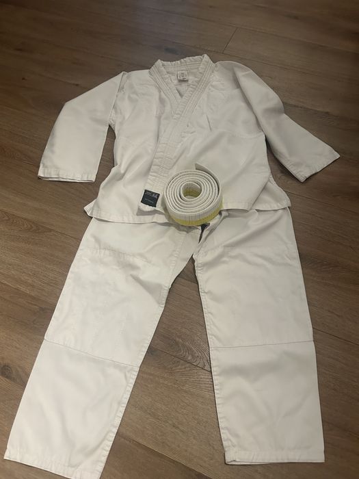 Fatos de judo praticamento novos