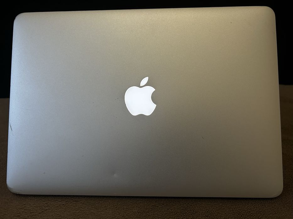 MacBook Air 13, Mid 2013,Sequoia .