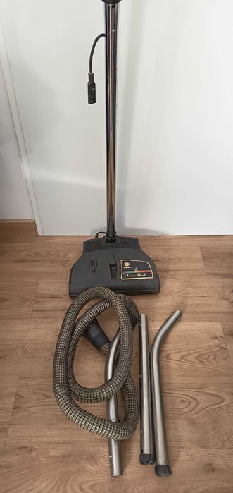 Aspirador Rainbow com todos os acessórios