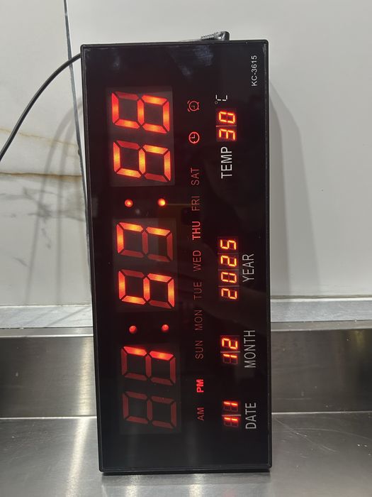 Duży zegar cyfrowy led47X23 data termometr alarm