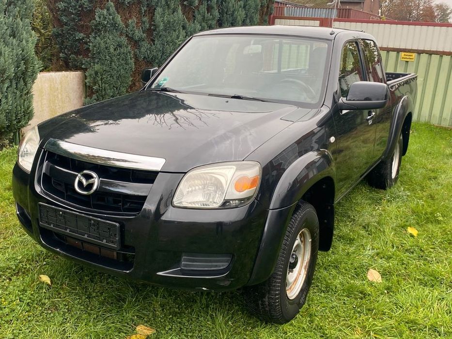 Бампер Mazda BT-50 2006-2011 разборка Бт50 запчастини