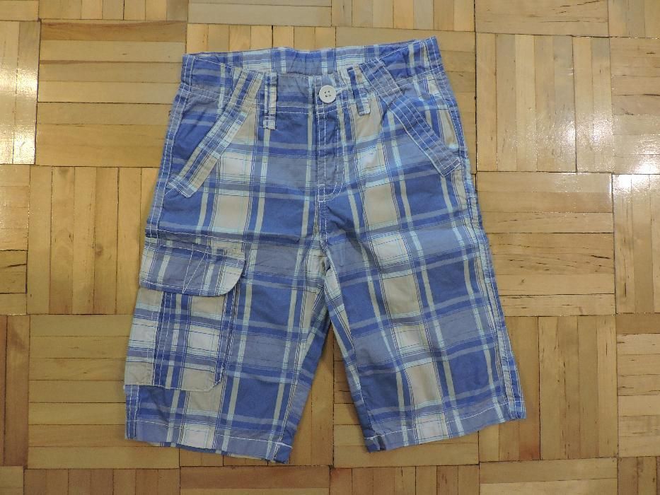 Krótkie spodenki dla chłopca rozmiar 110/116
