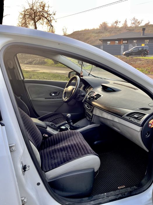 Рено меган 3  мотор к9к