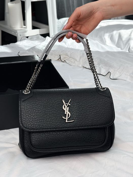 Сумка YSL Yves Saint Laurent Niki in Grained Lambskin Black / Silver