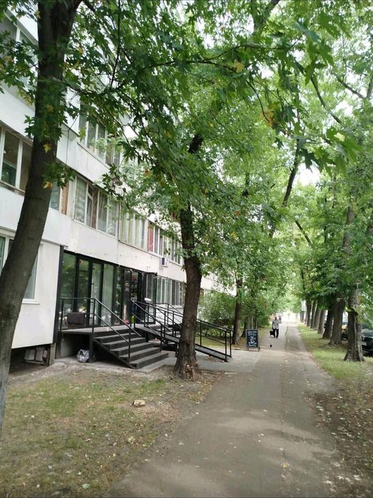 Оренда комерційного нежитлового приміщення на Русанівці Шамо 19, 25м²