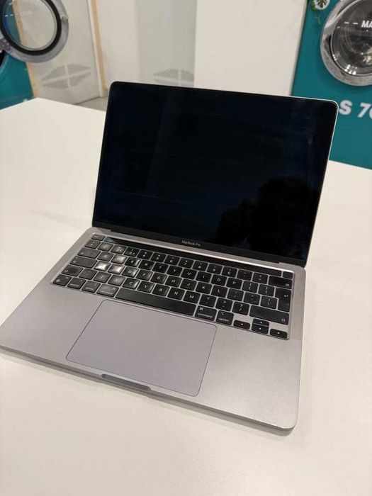MacBook Pro 13” M1 (2020) – 8GB RAM / 256GB SSD – Ótimo Estado