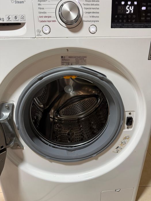 Maquina  de lavar roupas