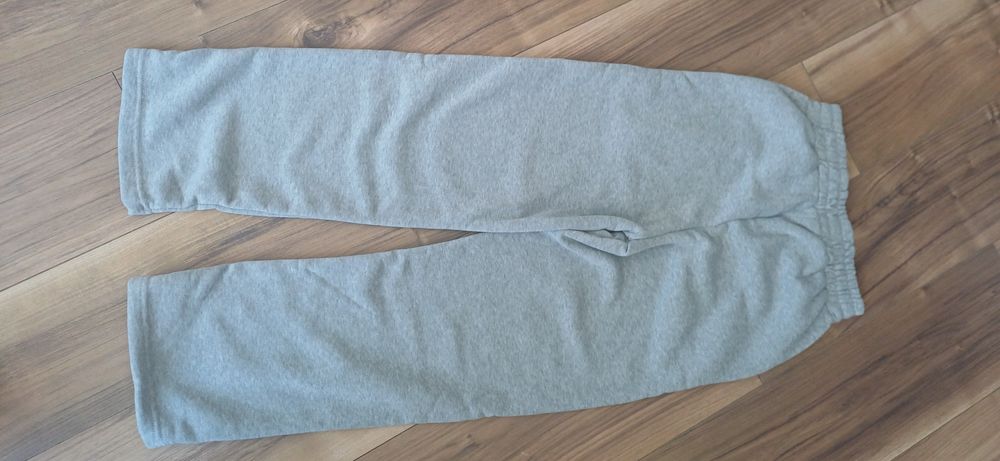 szare spodnie dresowe XS polo