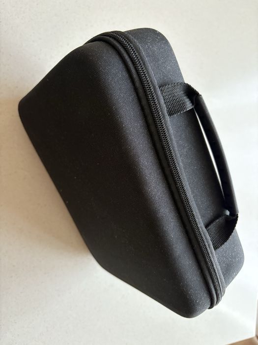 Ручной ударный, перкусионный электромассажер для тела.