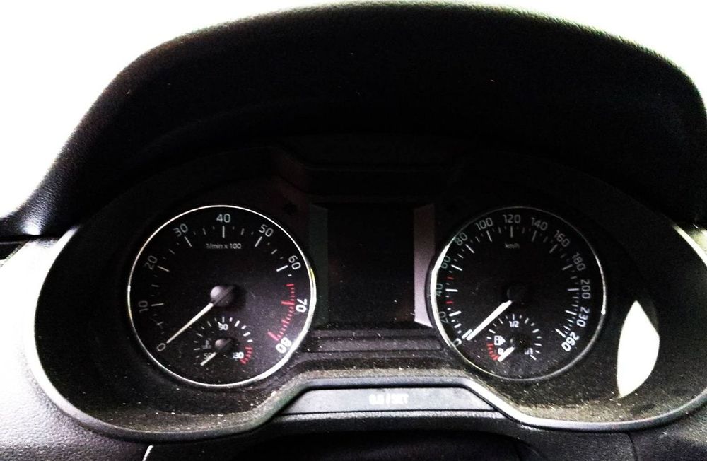 SKODA OCTAVIA III 1.4 TSI LICZNIK WYŚWIETLACZ ZEGARY