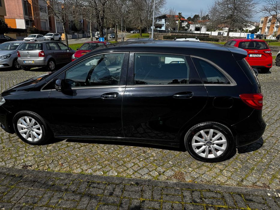 mercedes-bens B 200d