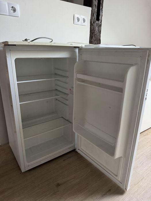 Холодильник, міні холодильник