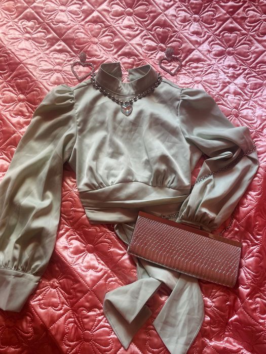 Изысканная шикарная блуза