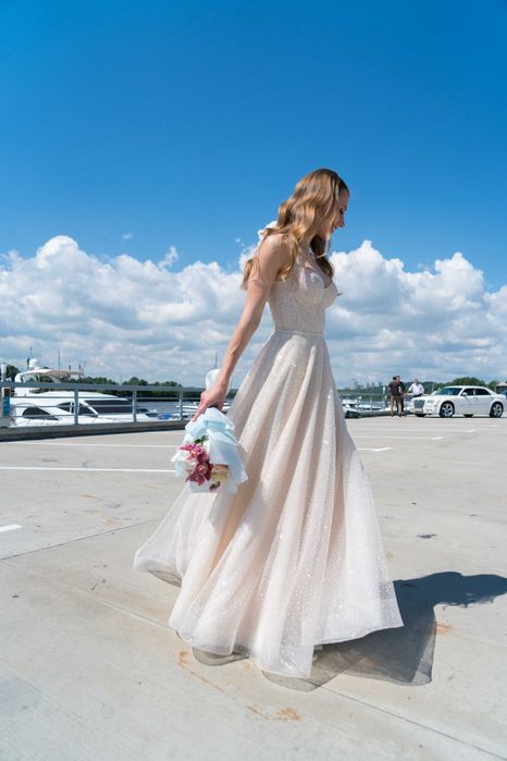 Весільна сукня А-силует