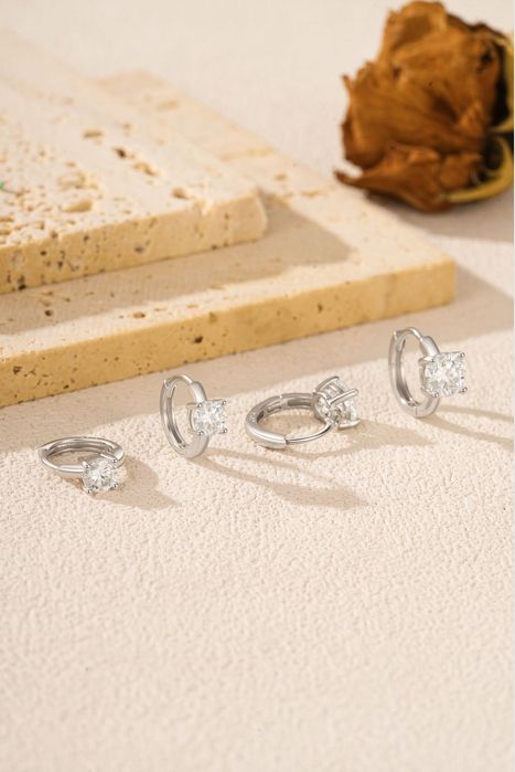 Срібні сережки-кільця з муасанітом 0.50 ct × 2 “Élise”