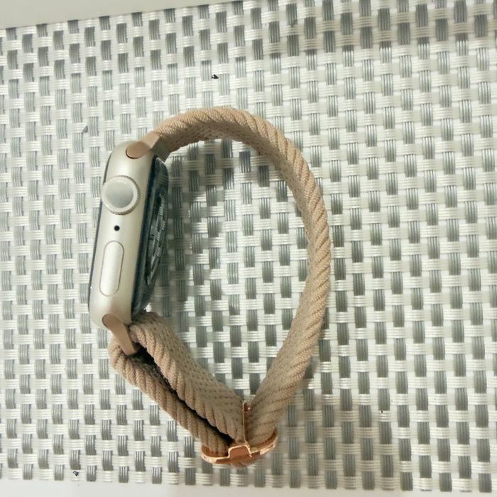 Apple Watch Series 9 41mm  (Aluminum, GPS)