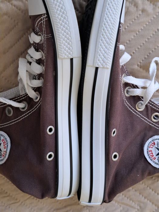 ButTrampki CONVERSE nr 41 , prawie jak nowe .